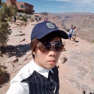 Meet your Posher, Ye min